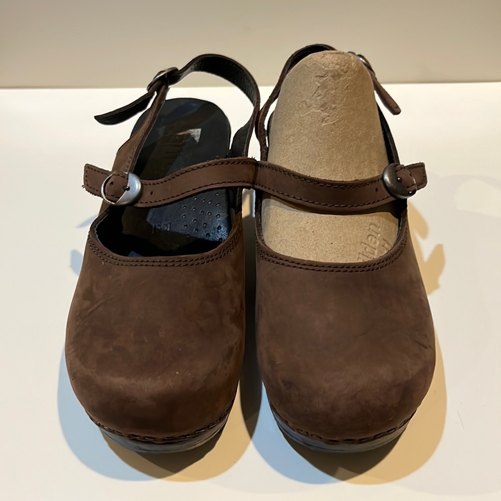 Sanita brown nubuck back strap clogs 39